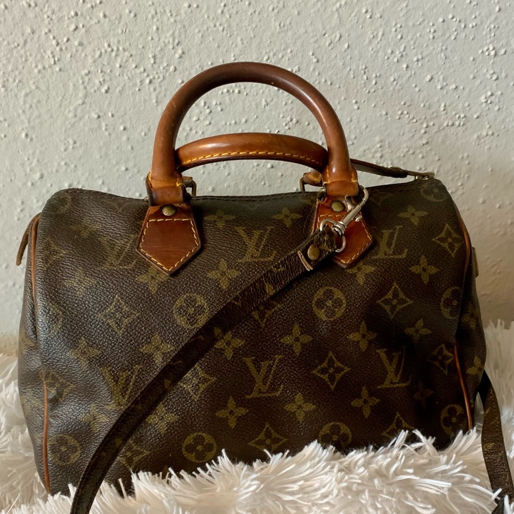 AuthenticšLOUIS VUITTON Vintage Speedy 25 Handbag - Picture 16 of 17